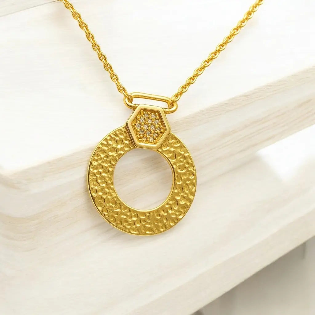 Hammered Round Cut Pendant Necklace Emerosa Jewellery