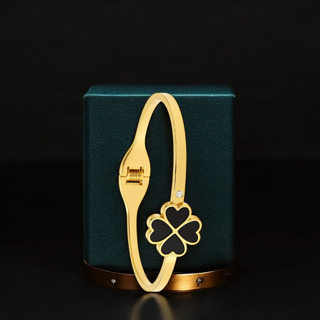 Midnight Luxe Clover Bracelet Emerosa Jewellery